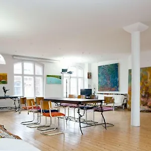Apartment Künstlerloft Im Herzen Von Kreuzberg, Berlin